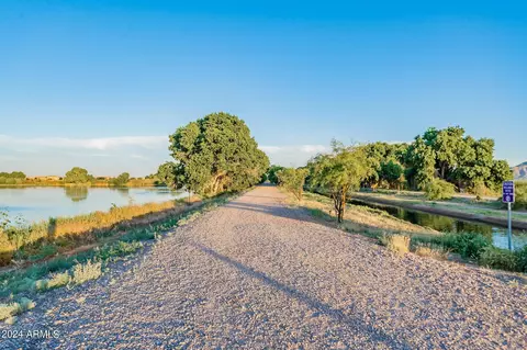 View/Area - 3428 E Indigo St, Gilbert, AZ 85298 photo 5 of 6