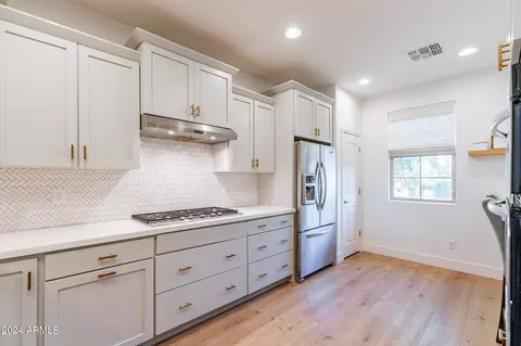 Kitchen - 3428 E Indigo St, Gilbert, AZ 85298 photo 2 of 3