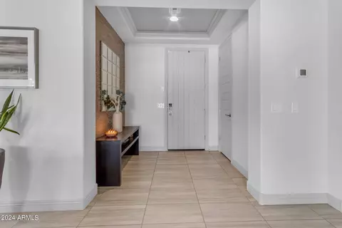 Entry Way - 2512 E Alta Vista Rd, Phoenix, AZ 85042 photo 1 of 1