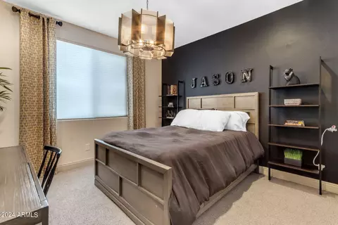Bedroom - 2512 E Alta Vista Rd, Phoenix, AZ 85042 photo 3 of 6