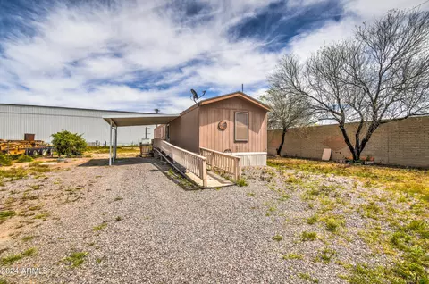 4205 N Hudson Rd, Coolidge, AZ 85128