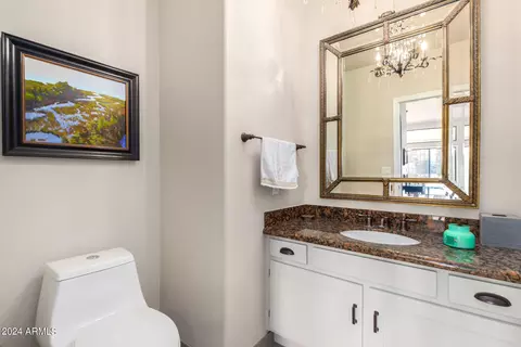 Bath - 157 E Stacey Ln, Tempe, AZ 85284 photo 1 of 4