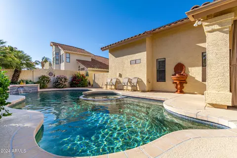 Exterior - 157 E Stacey Ln, Tempe, AZ 85284 photo 9 of 11