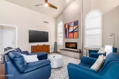 Living - 157 E Stacey Ln, Tempe, AZ 85284 photo 4 of 5