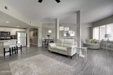 5249 E Shea Blvd #118, Scottsdale, AZ 85254