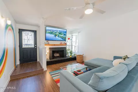 Living - 5324 N 3rd Ave, Phoenix, AZ 85013 photo 4 of 5