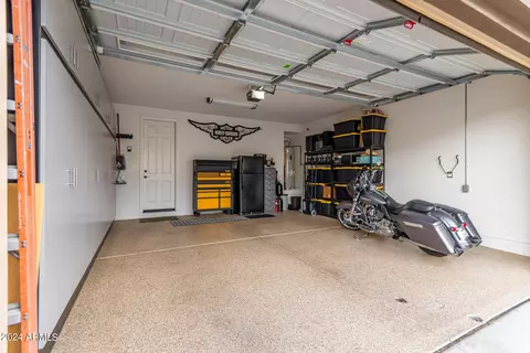 Exterior - 3721 E Leslie Dr, Gilbert, AZ 85296 photo 6 of 19