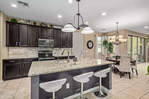 Kitchen - 3721 E Leslie Dr, Gilbert, AZ 85296 photo 2 of 6