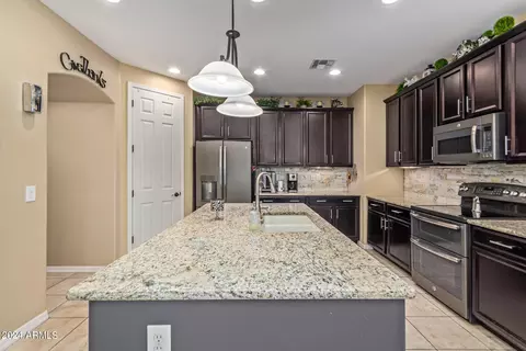 Kitchen - 3721 E Leslie Dr, Gilbert, AZ 85296 photo 6 of 6