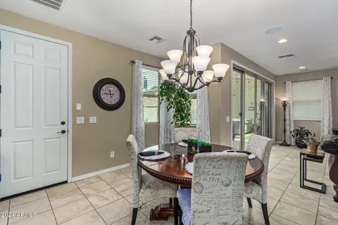 Dining - 3721 E Leslie Dr, Gilbert, AZ 85296 photo 1 of 1