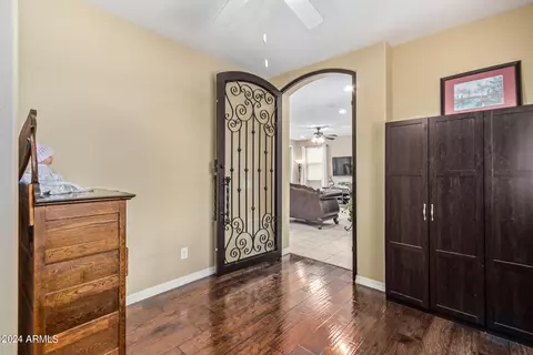 Living - 3721 E Leslie Dr, Gilbert, AZ 85296 photo 8 of 8