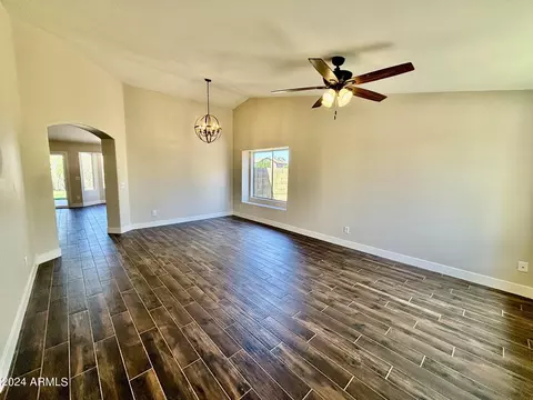 838 N Owl Dr, Gilbert, AZ 85234 photo 6
