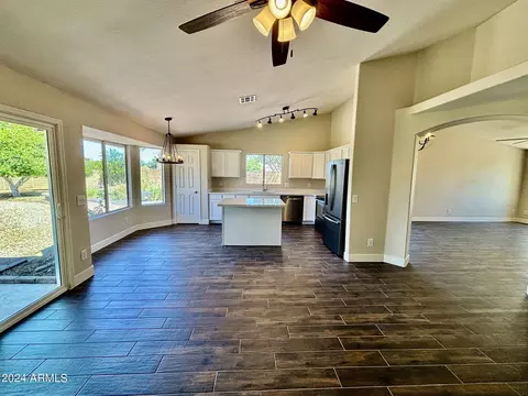 838 N Owl Dr, Gilbert, AZ 85234 photo 10