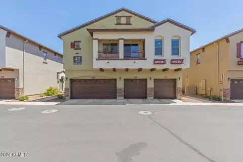 2725 E Mine Creek Rd #2038, Phoenix, AZ 85024