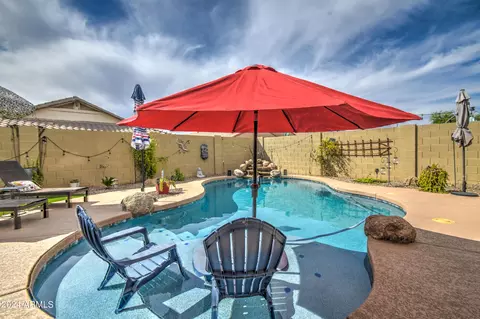 697 E Saddle Way, San Tan Valley, AZ 85143