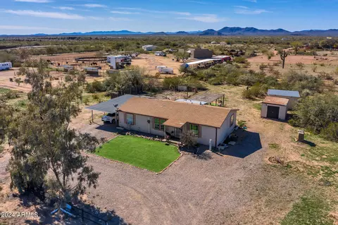 40414 N 253rd Ave, Morristown, AZ 85342