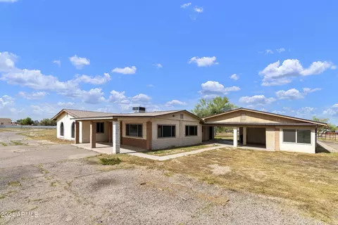 552 W Tepee St, Apache Junction, AZ 85120