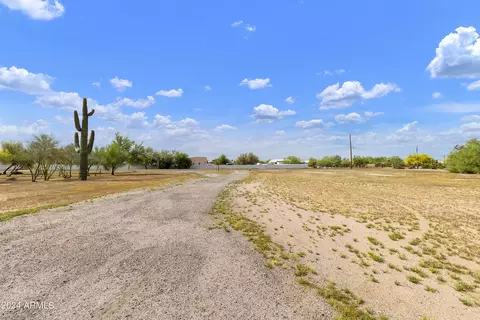 Exterior - 552 W Tepee St, Apache Junction, AZ 85120 photo 13 of 13