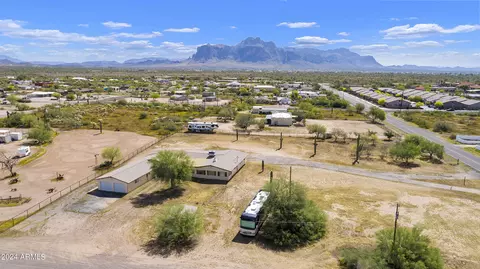 View/Area - 552 W Tepee St, Apache Junction, AZ 85120 photo 4 of 10