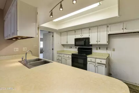 Kitchen - 552 W Tepee St, Apache Junction, AZ 85120 photo 1 of 4