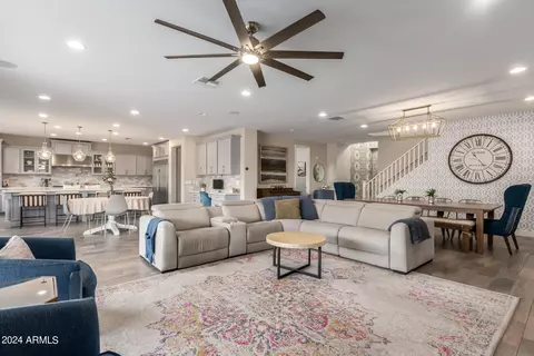 Living - 1471 E Lexington Ave, Gilbert, AZ 85234 photo 4 of 5