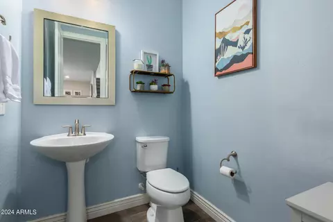 Bath - 1471 E Lexington Ave, Gilbert, AZ 85234 photo 1 of 7