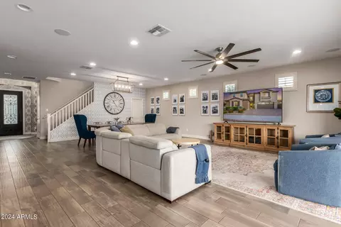 Living - 1471 E Lexington Ave, Gilbert, AZ 85234 photo 1 of 5