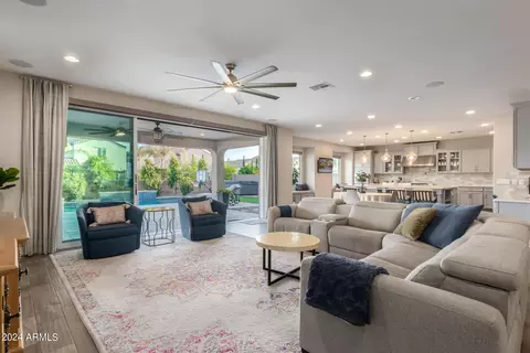Living - 1471 E Lexington Ave, Gilbert, AZ 85234 photo 3 of 5