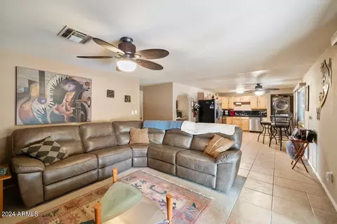 3913 E Pershing Ave, Phoenix, AZ 85032 photo 4