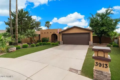 3913 E Pershing Ave, Phoenix, AZ 85032 photo 2