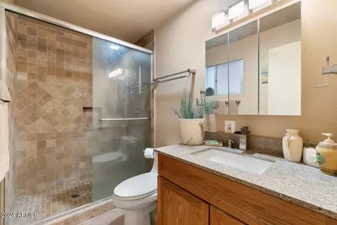 3913 E Pershing Ave, Phoenix, AZ 85032 photo 11