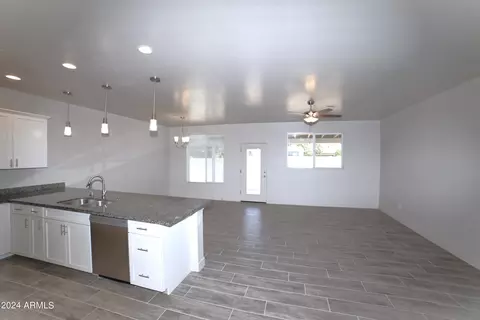 652 W 7th Ave, Mesa, AZ 85210 photo 3