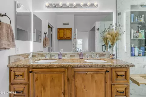 Bath - 8337 E Portobello Ave, Mesa, AZ 85212 photo 2 of 6