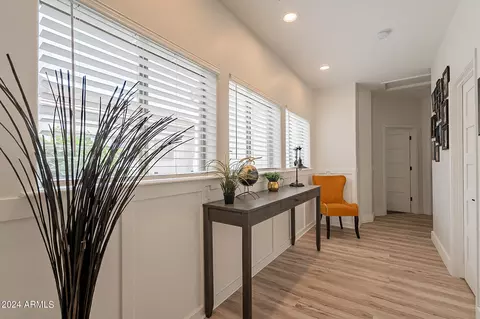 Entry Way - 3121 E Greenway St, Mesa, AZ 85213 photo 2 of 2