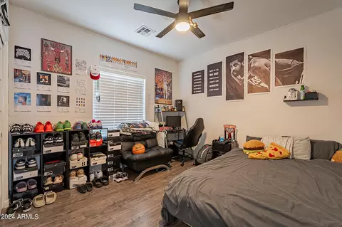Bedroom - 3121 E Greenway St, Mesa, AZ 85213 photo 2 of 11