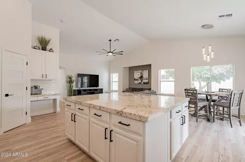 Kitchen - 3121 E Greenway St, Mesa, AZ 85213 photo 11 of 12