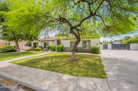 Exterior - 3121 E Greenway St, Mesa, AZ 85213 photo 3 of 23
