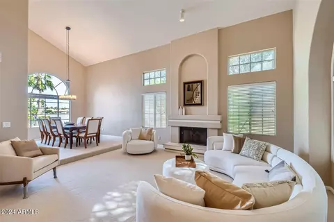 Living - 3376 E Tanglewood Dr, Phoenix, AZ 85048 photo 1 of 4
