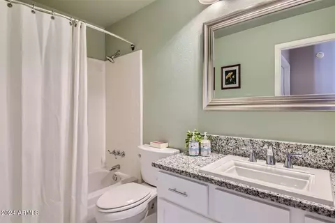 Bath - 3376 E Tanglewood Dr, Phoenix, AZ 85048 photo 1 of 5