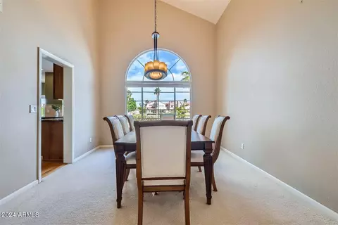 Dining - 3376 E Tanglewood Dr, Phoenix, AZ 85048 photo 1 of 2