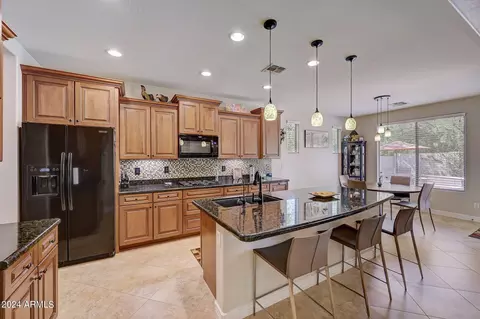 Kitchen - 3904 E Sierra Madre Ave, Gilbert, AZ 85296 photo 1 of 6