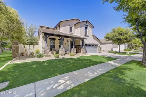 Exterior - 3904 E Sierra Madre Ave, Gilbert, AZ 85296 photo 3 of 20
