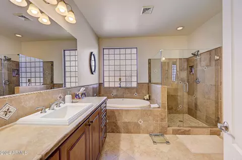 Bath - 3904 E Sierra Madre Ave, Gilbert, AZ 85296 photo 1 of 5