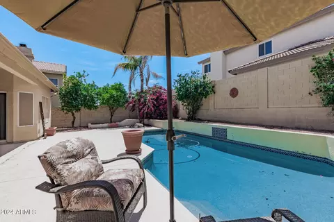 Exterior - 3153 E Desert Willow Rd, Phoenix, AZ 85048 photo 6 of 8