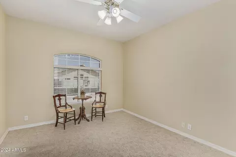 Dining - 3153 E Desert Willow Rd, Phoenix, AZ 85048 photo 3 of 3