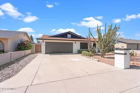 2047 E Rice Dr, Tempe, AZ 85283