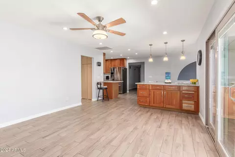 Kitchen - 4011 W Voltaire Ave, Phoenix, AZ 85029 photo 1 of 4