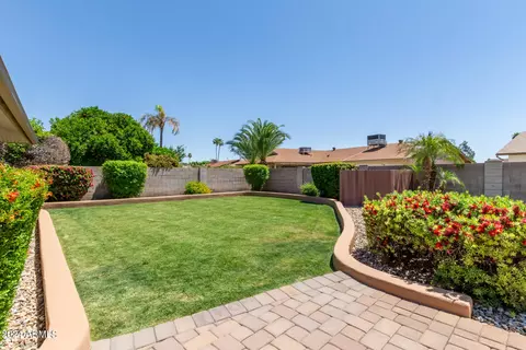 Exterior - 4011 W Voltaire Ave, Phoenix, AZ 85029 photo 12 of 18