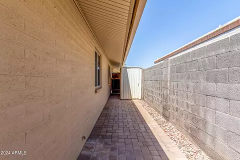 Exterior - 4011 W Voltaire Ave, Phoenix, AZ 85029 photo 18 of 18