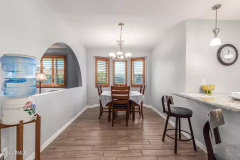 Dining - 4011 W Voltaire Ave, Phoenix, AZ 85029 photo 1 of 2